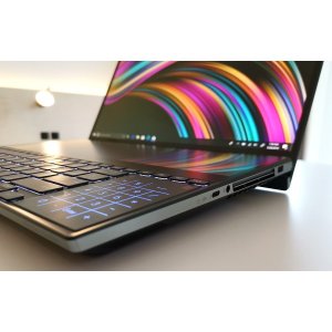 ASUS ZenBook Pro Duo UX581LV-XS94T